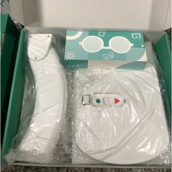 NWT GENION  Everywhere Lap Desk With Blue Light Glasses & Clip On Lamp - Picture 10 of 15